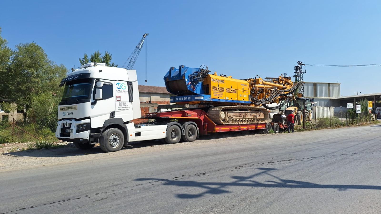 Fore Kazık ve Delici Makinaları Taşımaları · 08